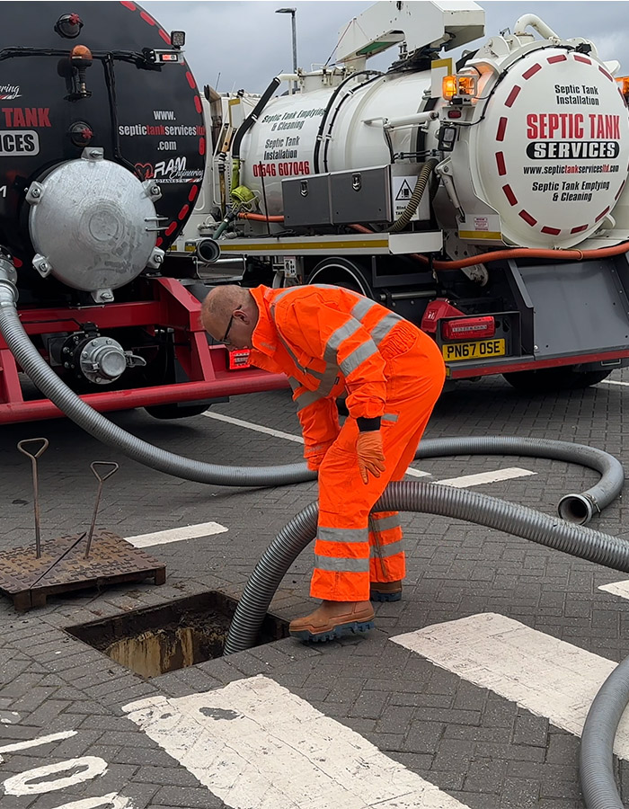 Septic Tank Services Ltd emptying a septic tank
